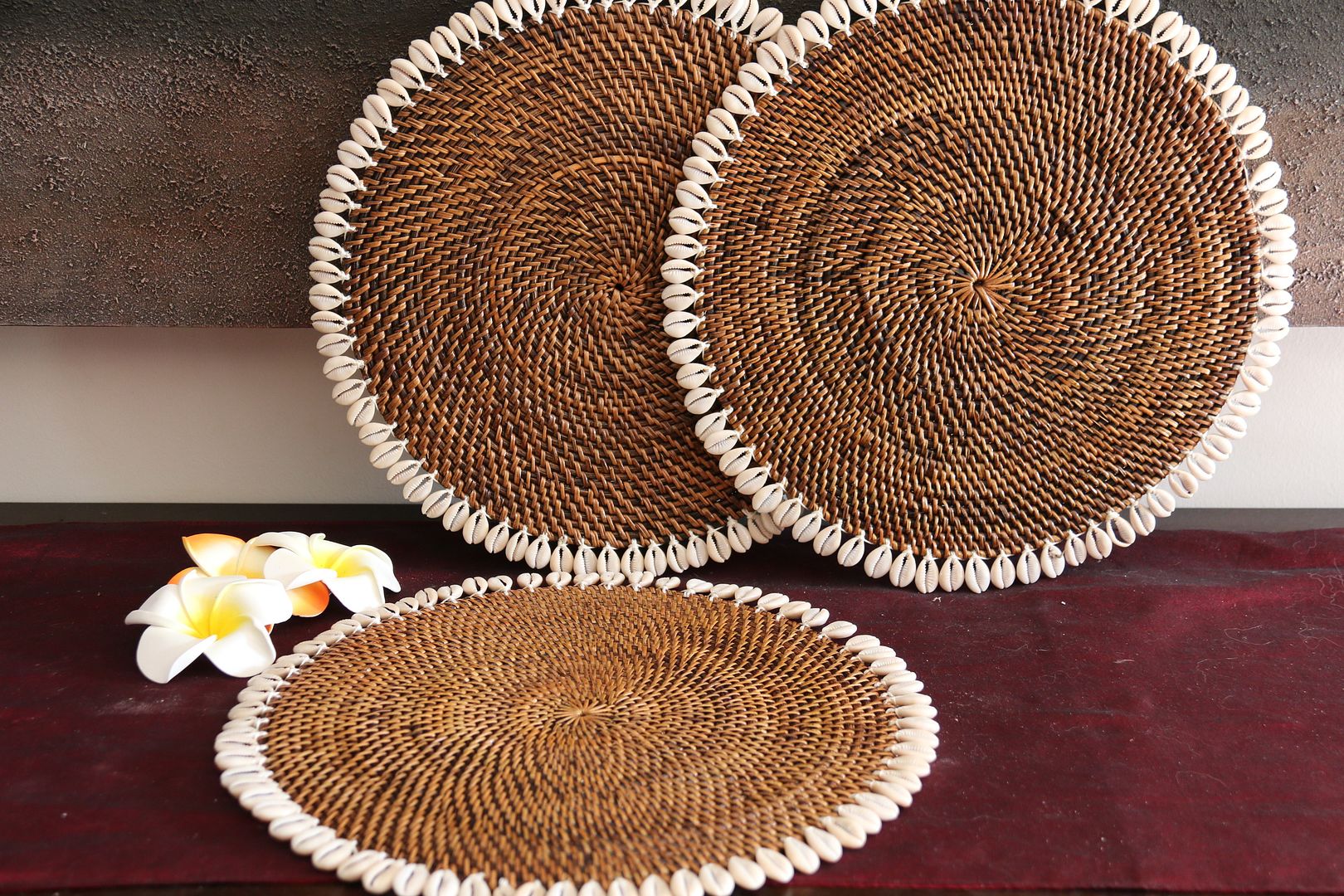 NEW Bali Woven Rattan Placemats w/Shell Trim Balinese Woven Table Mat